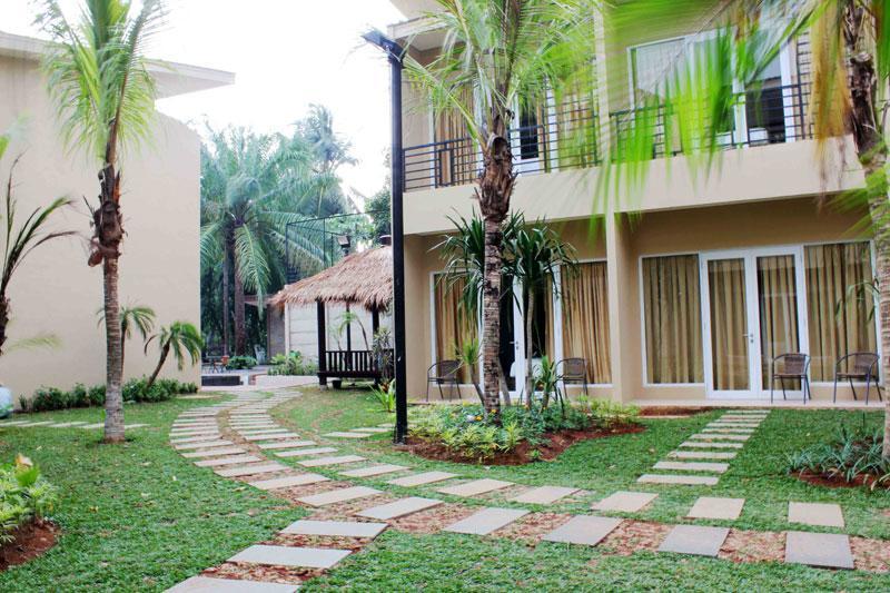 Bali De Anyer Hotel & Restaurant Buitenkant foto