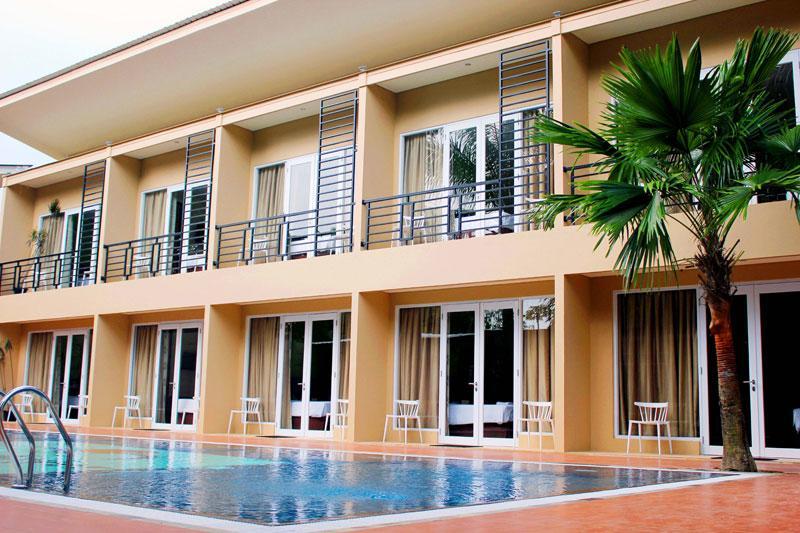 Bali De Anyer Hotel & Restaurant Buitenkant foto